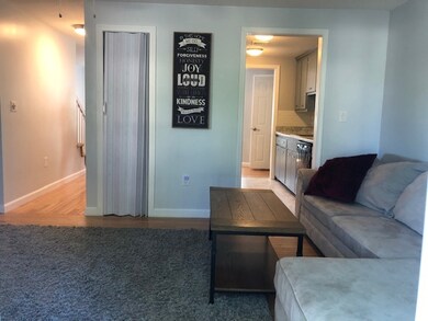 107 Franklin Street Extension unit 3, Derry, NH 03038 - photo 5