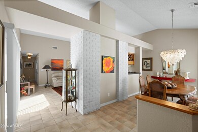 02-11236 E Laurel Ln (3 of 30)