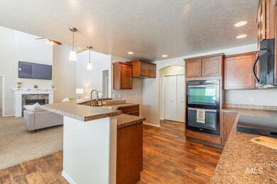 16690 N Brookdale Pkwy, Nampa, ID 83687 - photo 3