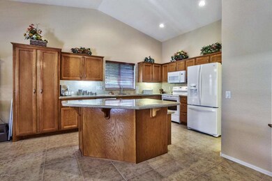 2977 Kitchen3