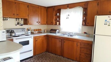 586 North Rd, Yarmouth, ME 04096 - photo 3