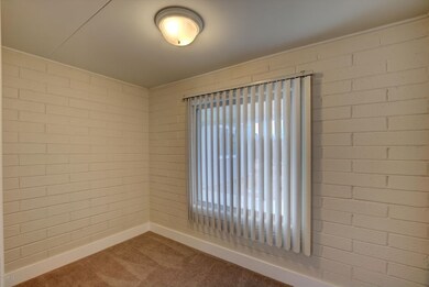 537 E Millett-10