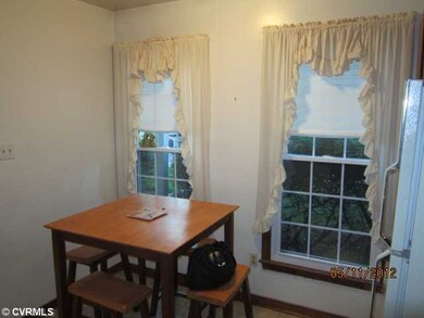 Kitchen - Kitchen Eating Area