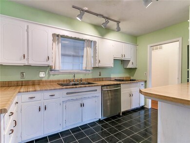 5816 NW 68th St, Warr Acres, OK 73132 - photo 7