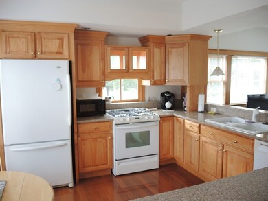 10 Guild Rd unit 1, Needham Heights, MA 02494 - photo 5