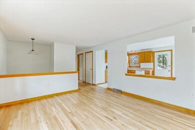 37 Annawon Dr, Halifax, MA 02338 - photo 5
