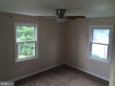 116 W Clayton Ave, Clayton, NJ 08312 - photo 4