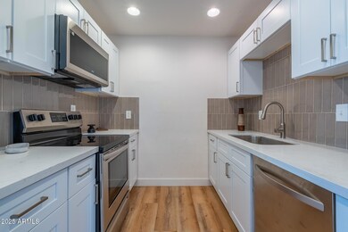 8th St Kitchen