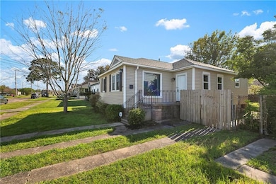 5330 Cameron Blvd, New Orleans, LA 70122 - photo 3