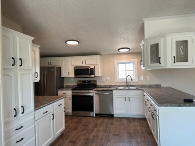 1246 W 1244 W Public Service Rd, Veedersburg, IN 47987 - photo 5