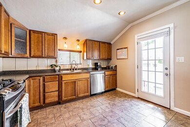 120 Whitney St, Ludlow, MA 01056 - photo 6