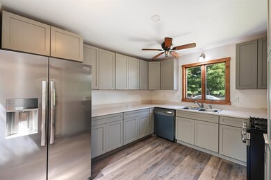 684 Fairfax Rd, Cambridge, VT 05444 - photo 3