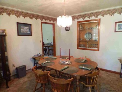 169 Jones Rd, Saratoga Springs, NY 12866 - photo 4