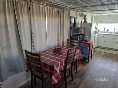 Dinette area