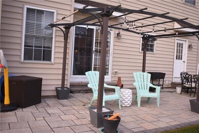 5851 Monocacy Dr, Bethlehem, PA 18017 - photo 2