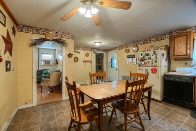 23 Howe St unit 25, Orange, MA 01364 - photo 6