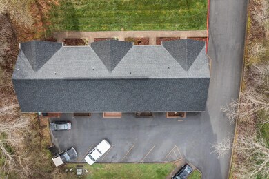 807 Swadley Rd unit 4, Johnson City, TN 37601 - photo 3