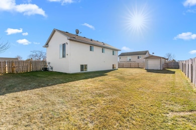 37830 Harvester Ave, North Branch, MN 55056 - photo 3