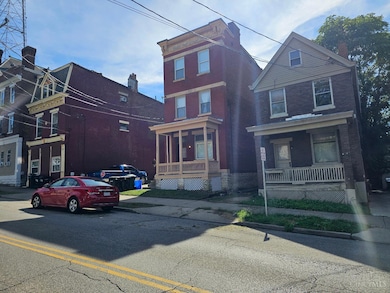 305 Warner St, Cincinnati, OH 45219 - photo 2