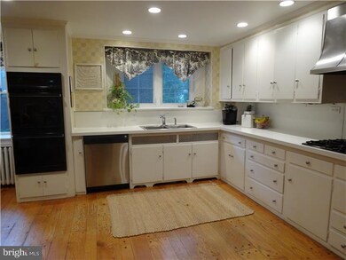 215 Old Forest Rd, Wynnewood, PA 19096 - photo 7