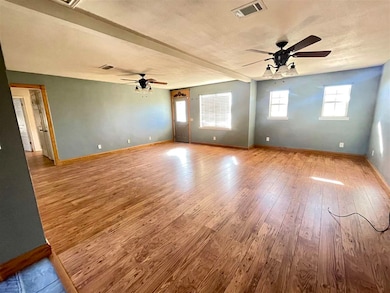 609 Meadow Ln, Frederick, OK 73542 - photo 7