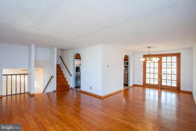 136 Penns Grant Dr, Morrisville, PA 19067 - photo 7