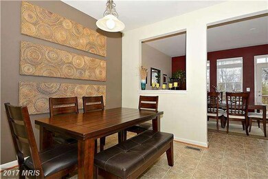 25274 Gothic Square, Chantilly, VA 20152 - photo 7