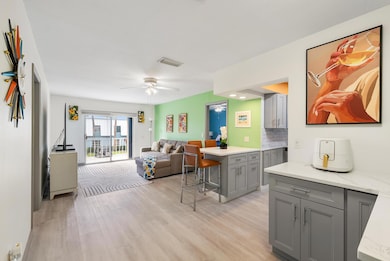 950 S Kanner Hwy unit B-24, Stuart, FL 34994 - photo 4