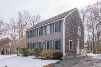 3 Split Boulder Rd, Rockland, MA 02370 - photo 2