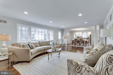 8001 Lewinsville Rd, McLean, VA 22102 - photo 7