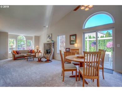 1634 SW Spence Ave, Troutdale, OR 97060 - photo 6