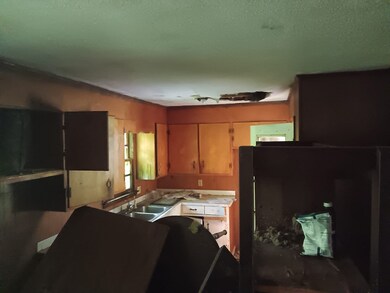 21 Queen Cir, Kingstree, SC 29556 - photo 7