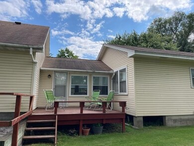 DECK  FOR RELAXING