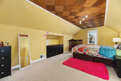 1674 Ash St, Des Plaines, IL 60018 - photo 3