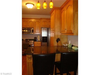 2405 Hickory Forest Dr, Asheboro, NC 27203 - photo 5