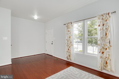 42241 St Huberts Place, Chantilly, VA 20152 - photo 3