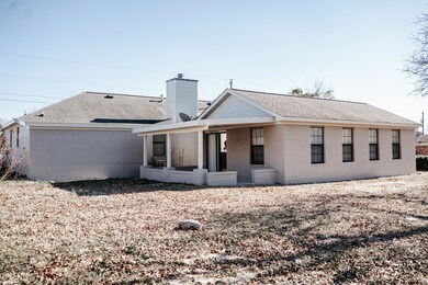 Exterior Home-08