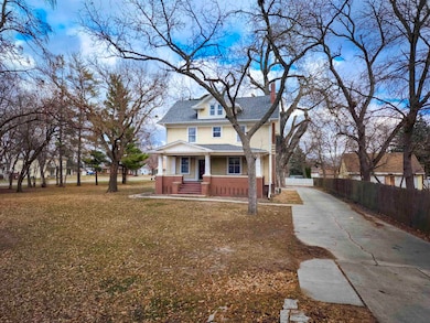 406 N 1st St, Norfolk, NE 68701 - photo 2