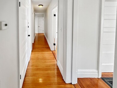 40 Robinson St unit 3, Dorchester, MA 02122 - photo 2