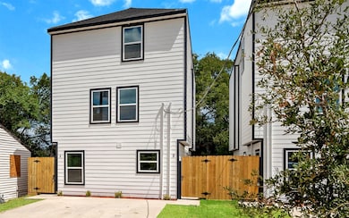 6303 Sandra St, Houston, TX 77028 - photo 2