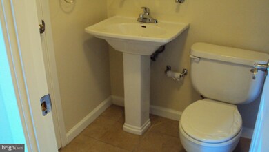 396 West Ct, Glen Burnie, MD 21061 - photo 6