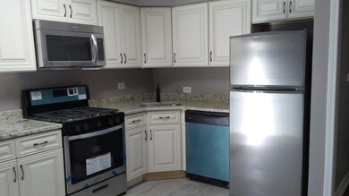 1710 E Evergreen St, Wheaton, IL 60187 - photo 2