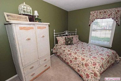 518 Glencoe Cir, Claremore, OK 74017 - photo 6