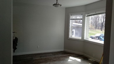 232 Union St unit 2 RIGHT, Franklin, MA 02038 - photo 4