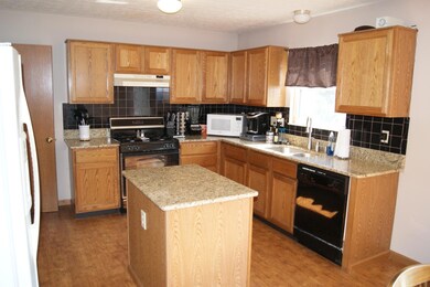 834 Riggsby Rd, Galloway, OH 43119 - photo 6