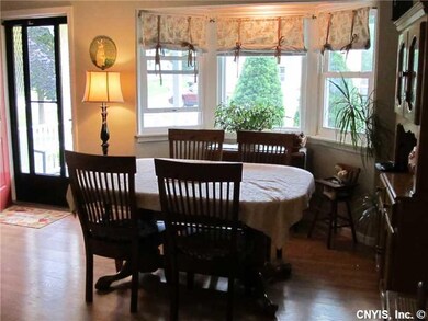 Dining Room. Dining Room/Front Entrance