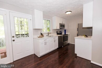 37 Dufief Ct, North Potomac, MD 20878 - photo 5