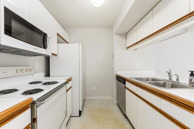 2097 Coleman Dr unit 32D, Columbus, OH 43235 - photo 7