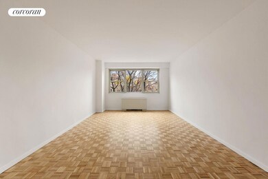 15 Charles Street at Waverly Place unit 6E, New York, NY 10014 - photo 4