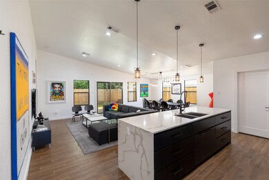 3830 Seabrook St, Houston, TX 77021 - photo 7